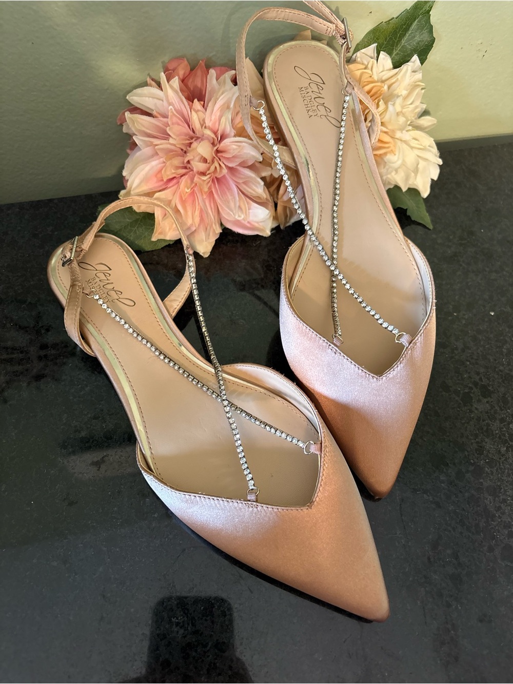 Jewel by Badgley Mischka Alanna Ballet Flats Crystal Strap Champagne NWOT 10M - Picture 10 of 13